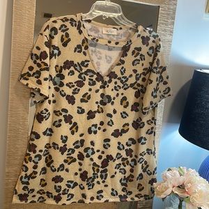 HOPELY Multi color Leopard Top with Keyhole
